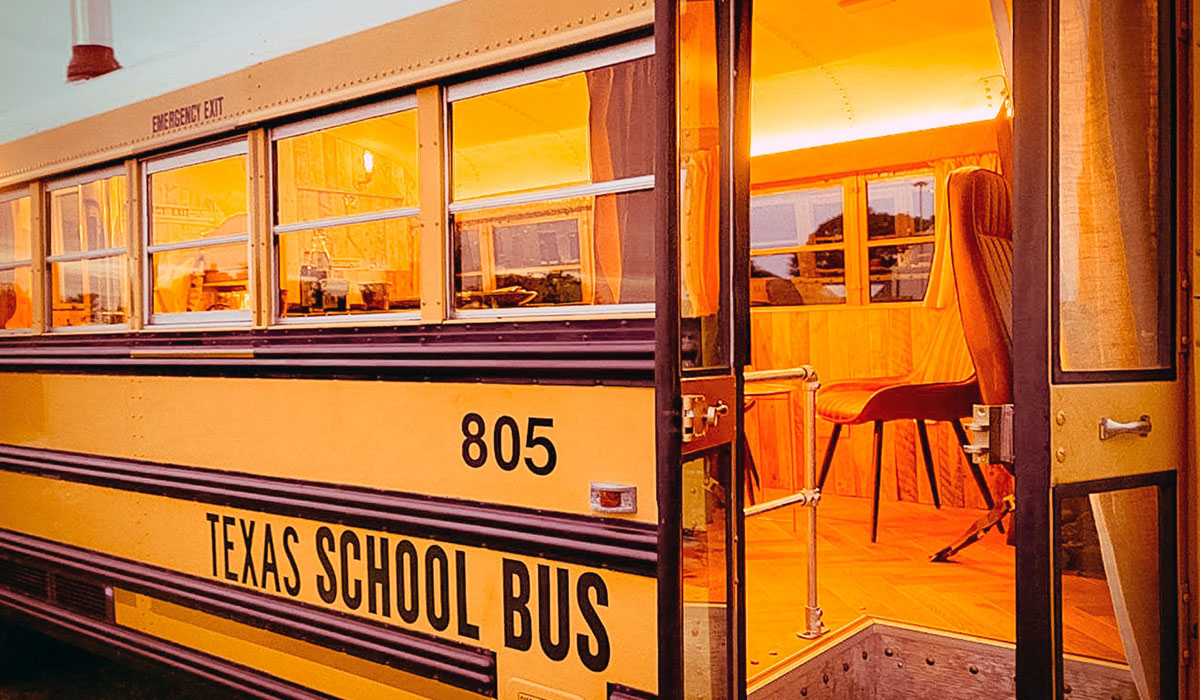 American School Bus - Petruth Paddocks | Tel +44 (0) 1934 257055